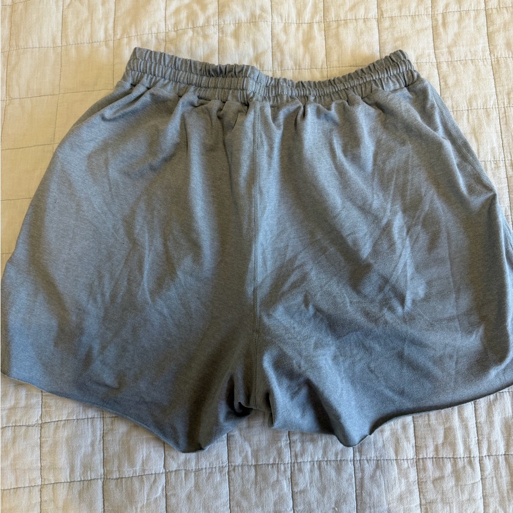 Vuori Women's Athletic Shorts in Gray/Blue